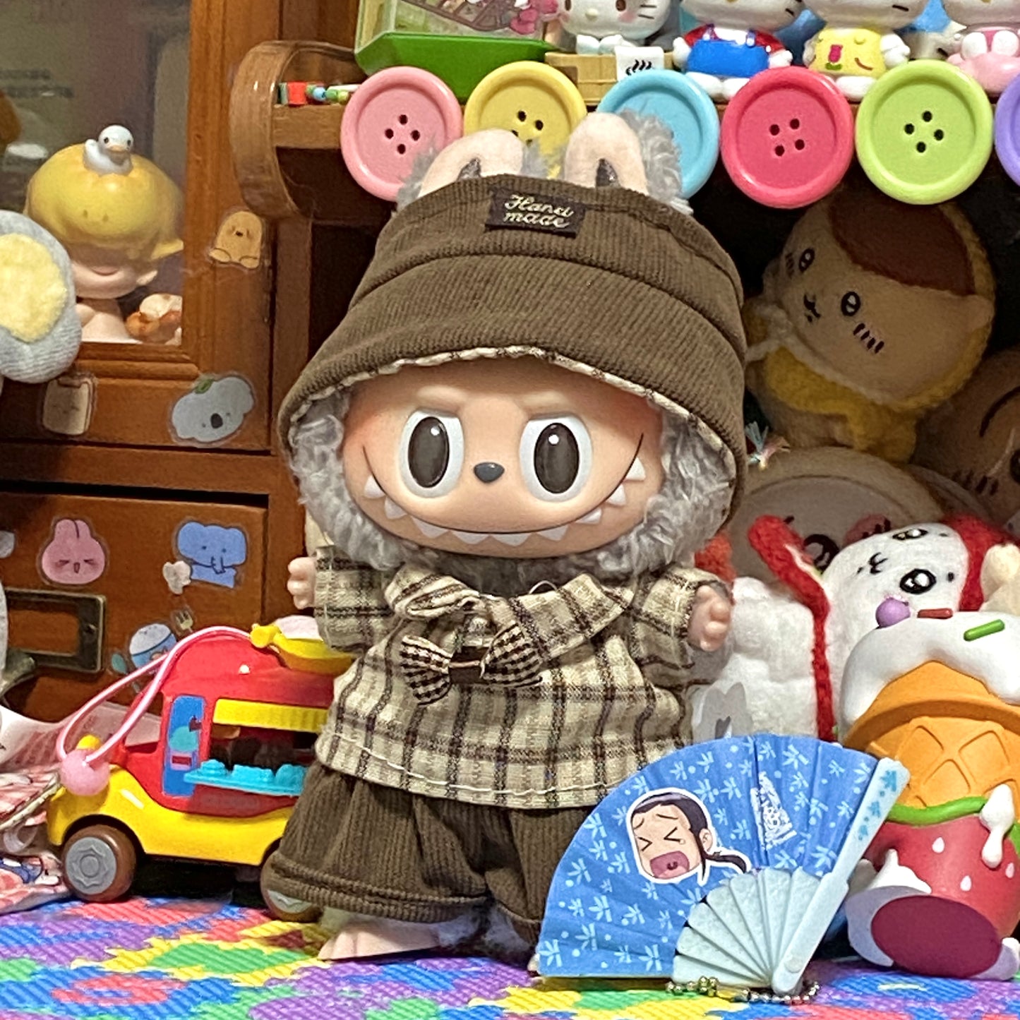 labubu clout(doll not included)