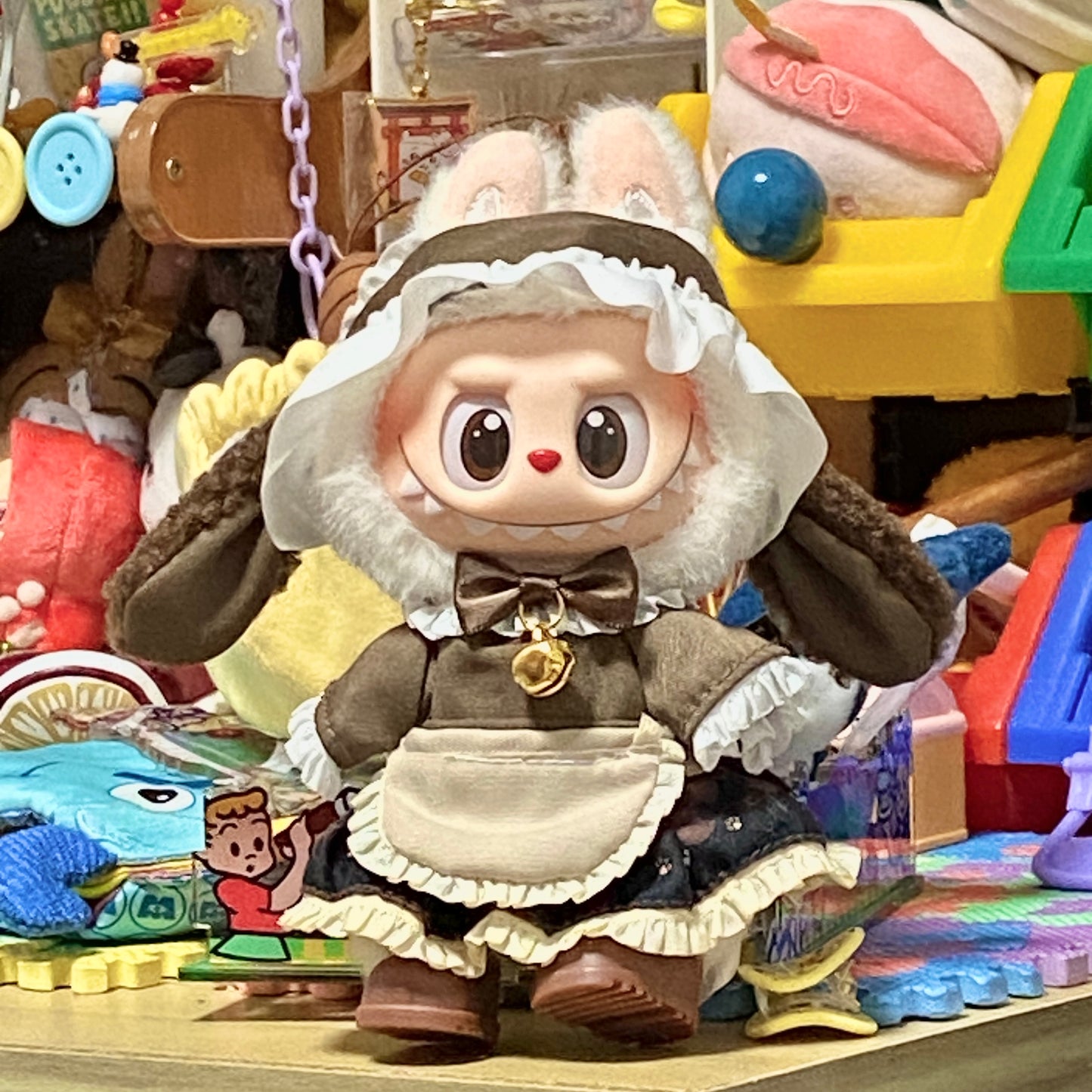 labubu clout(doll not included)
